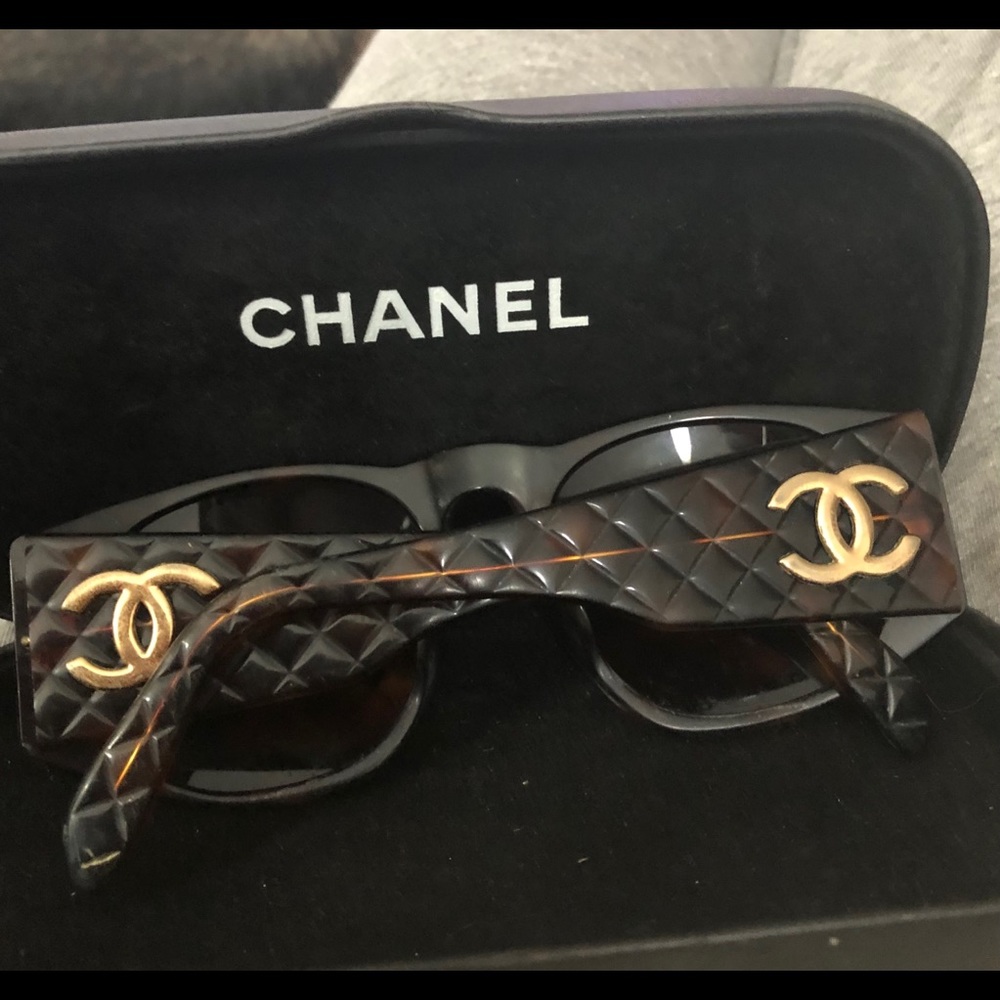 Chanel Authentic Sunglasses - Picture 2 of 6